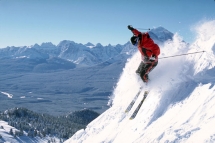 Traumhafter Schnee, lange Abfahrten und herrliche Ausblicke, © Canadian Tourism Commission